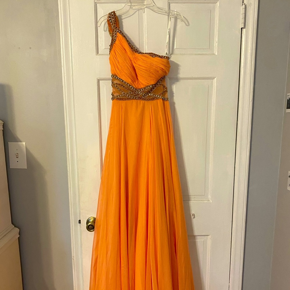 Size 0 Sherri Hill